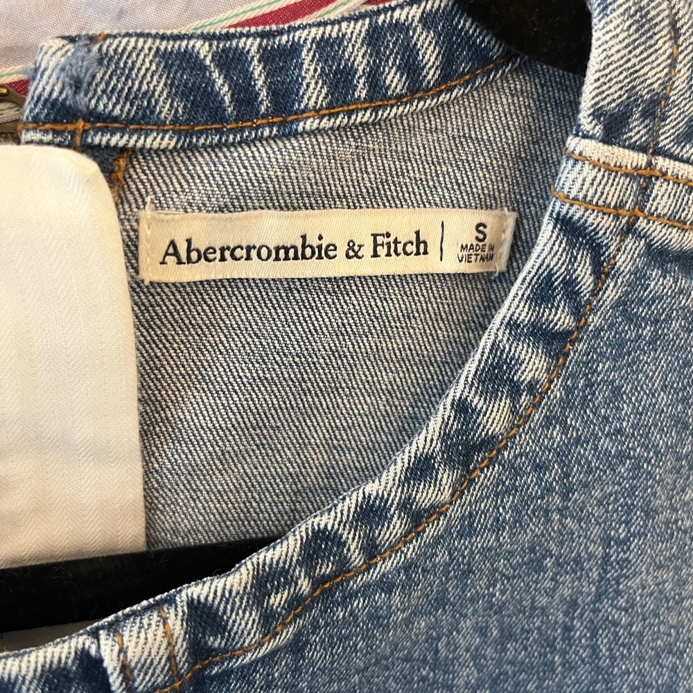 Abercrombie & Fitch Blue Denim Top - Picture 3 of 3